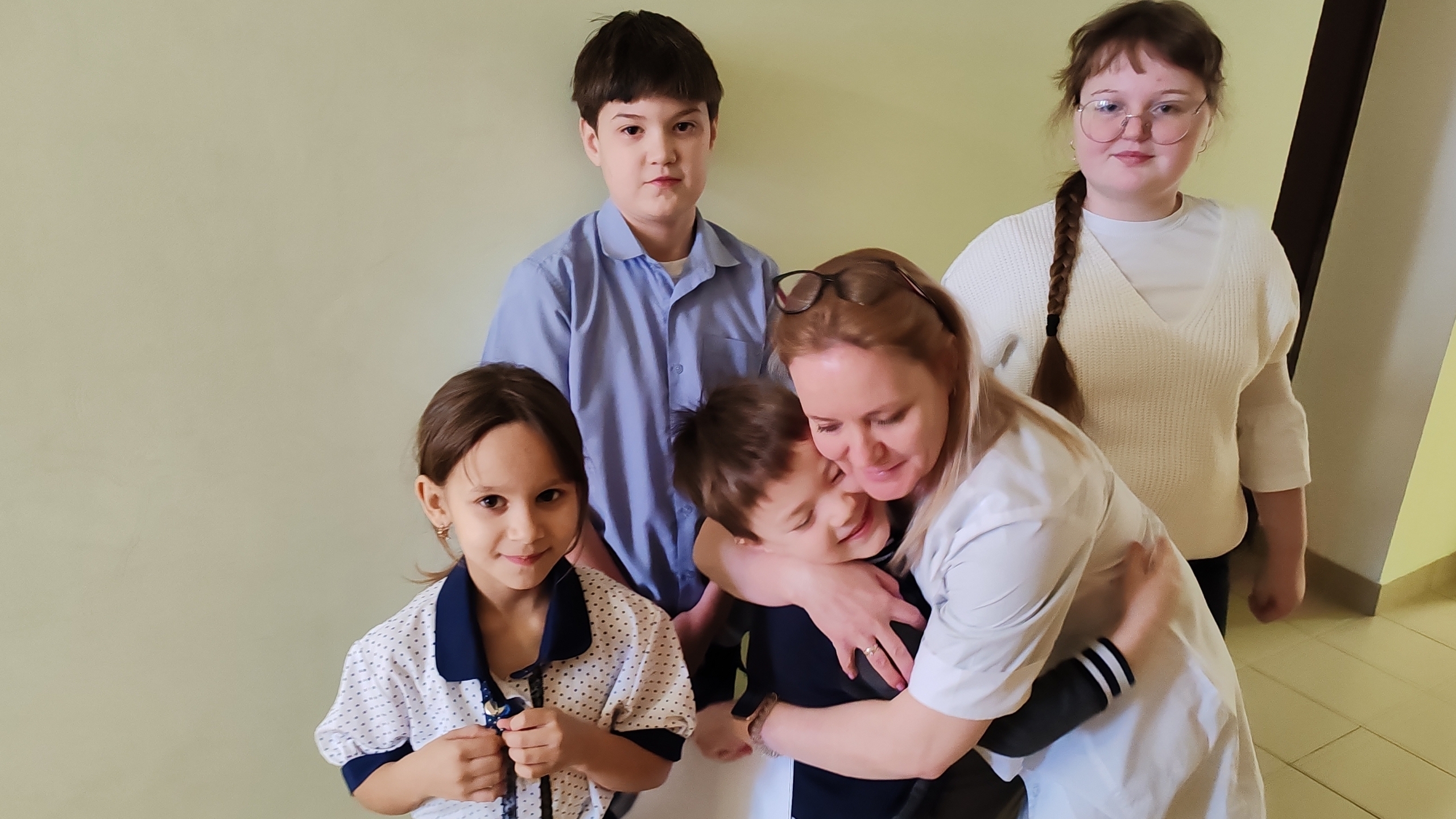 День объятий